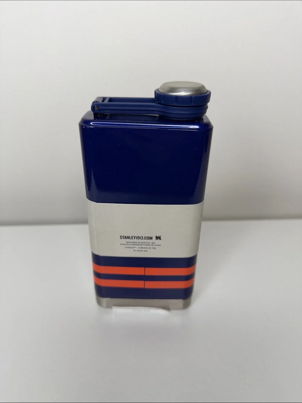 Stanley Blue and Orange Pre-Party Flask 8oz - Picture 3 of 3